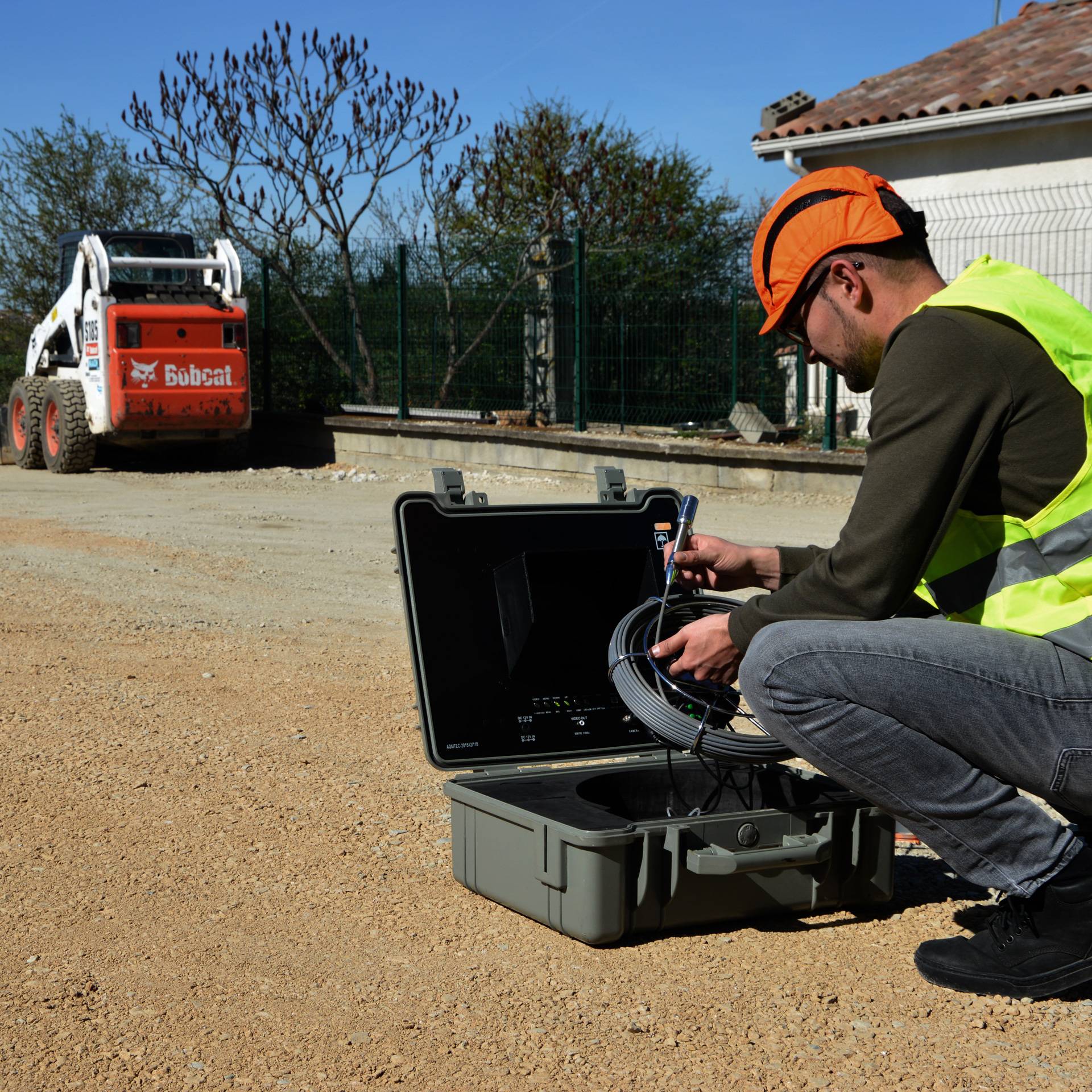 Inspeção de prumadas com câmara de vídeo de empurre